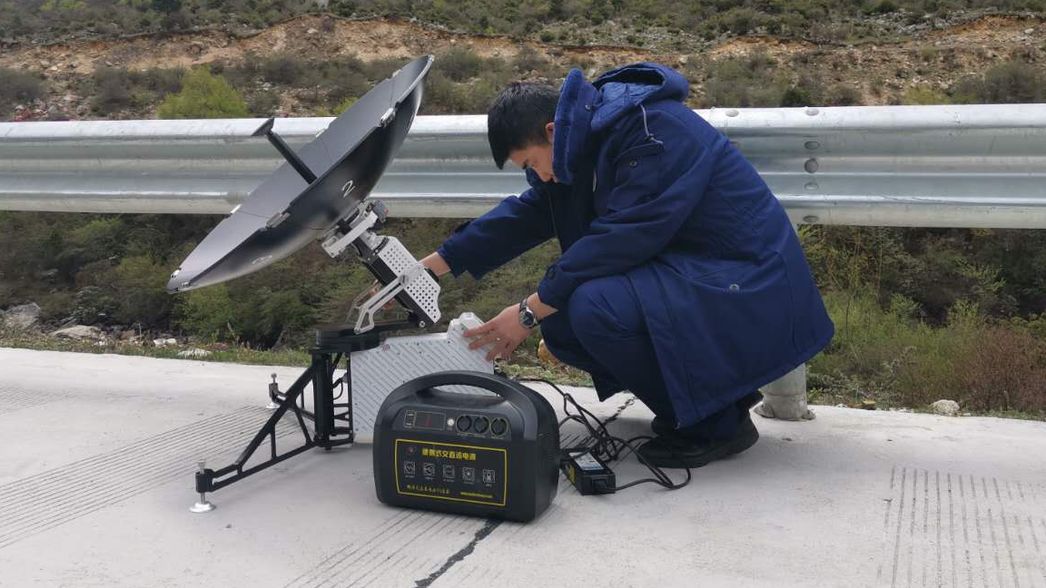 便攜式交直流電源解決戶外用電問題